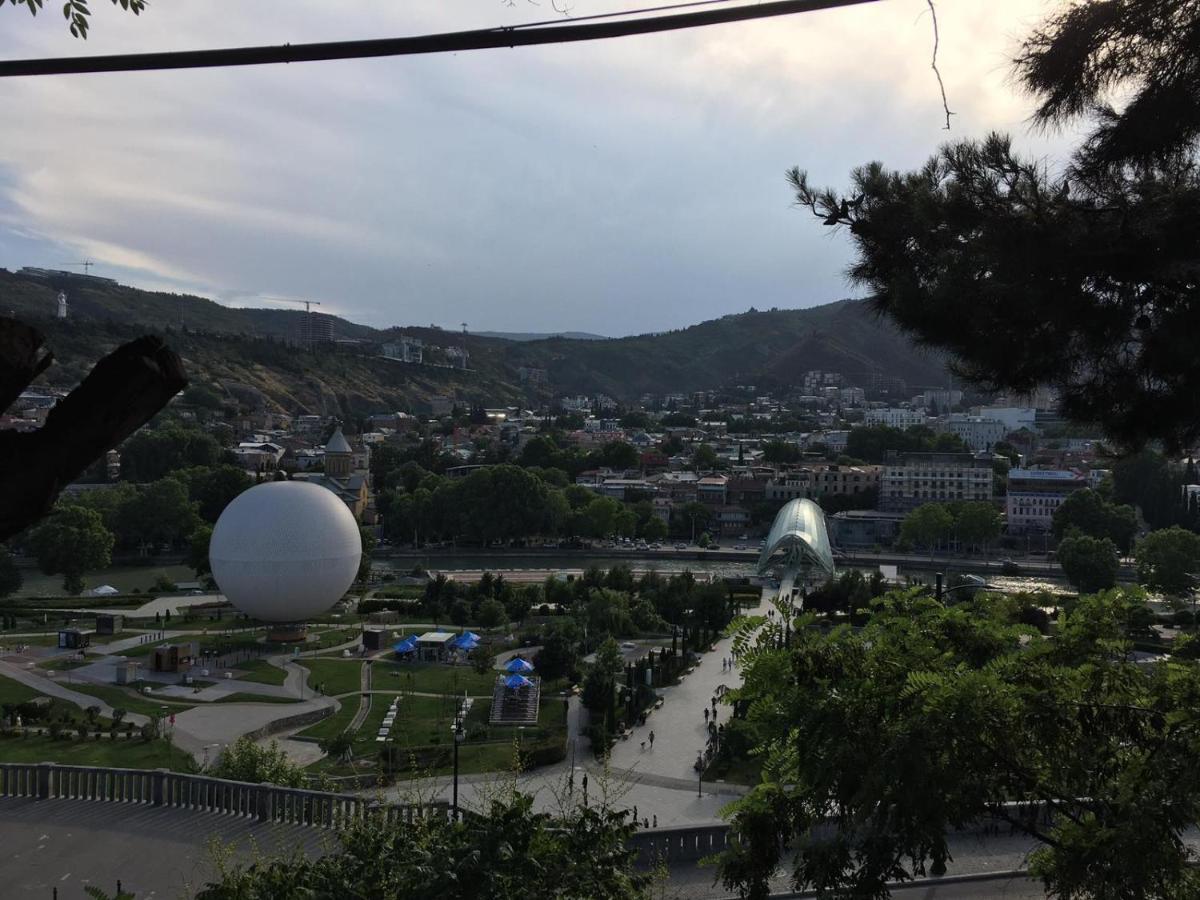 Hotel Jurkha Tbilisi Exterior photo